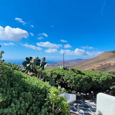 Tabaiba Suites - Macaronesiahomes Casa de Férias La Asomada (Lanzarote)